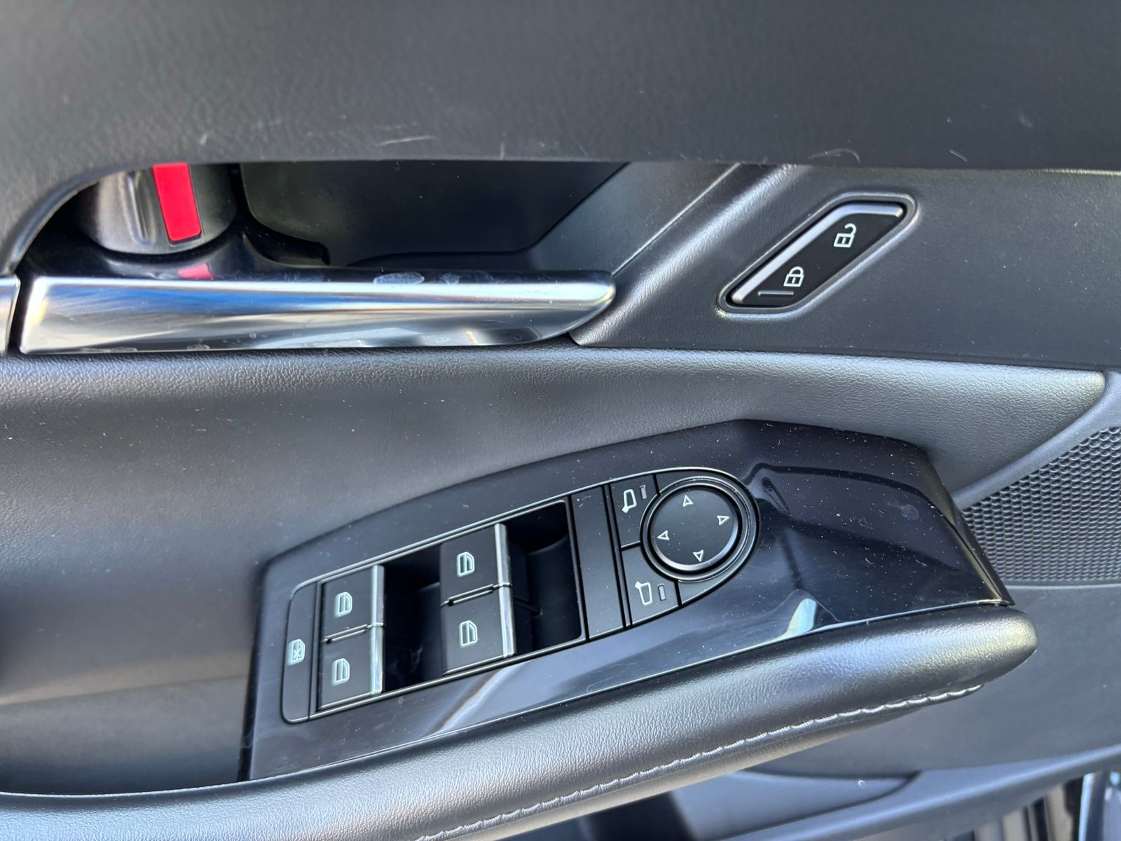 Used Car 2025 Mazda Cx-30  Wagon 4 Dr. 2.5 S Preferred Package All Wheel Drive For Sale Under $25,000 In Austin, Texas