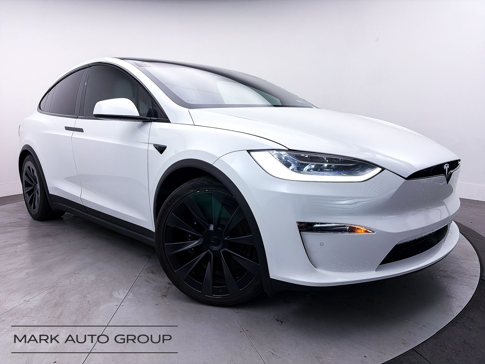 2022 Tesla Model X Plaid