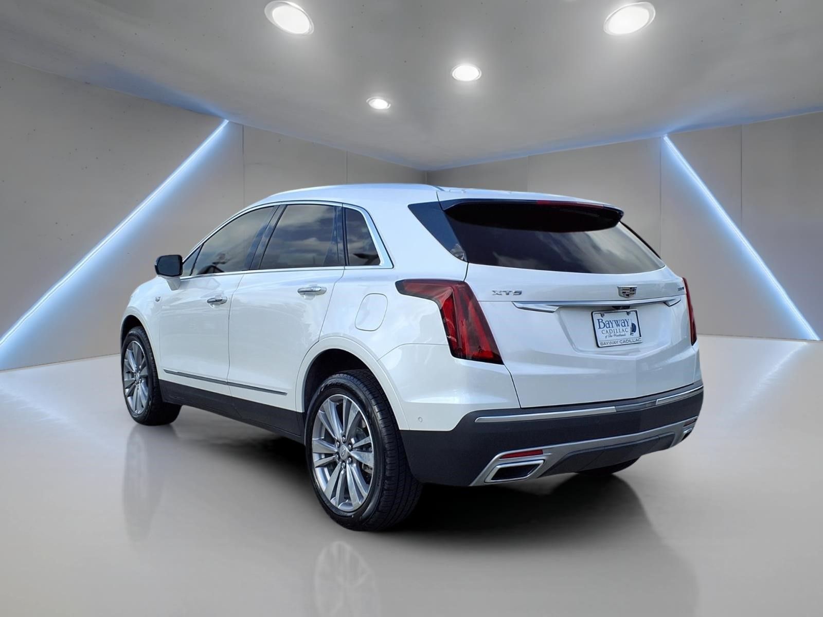 2023 Cadillac XT5 Premium Luxury White at North Houston Mitsubishi
