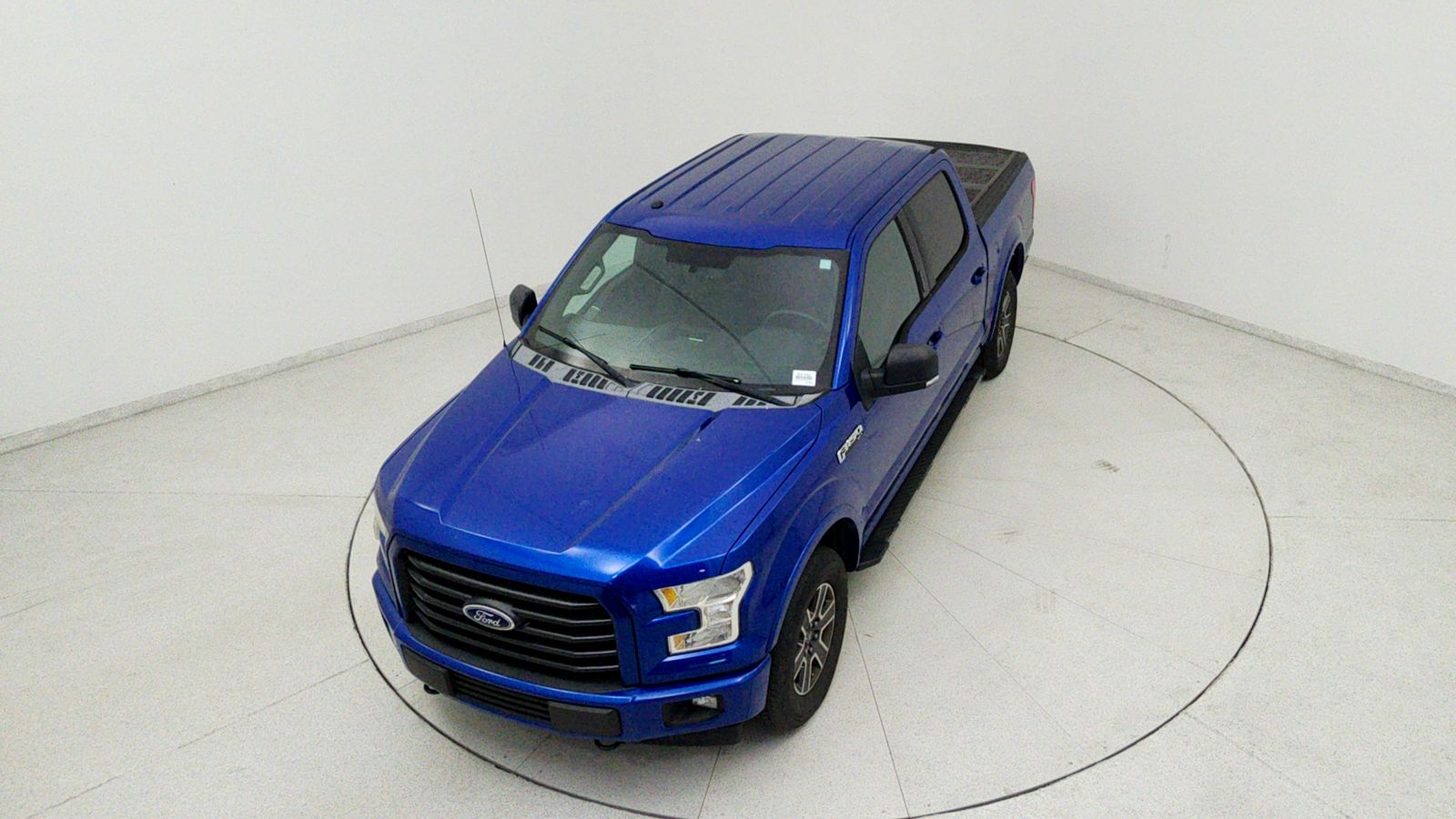 Used 2017 Lightning Blue Ford XLT image 22