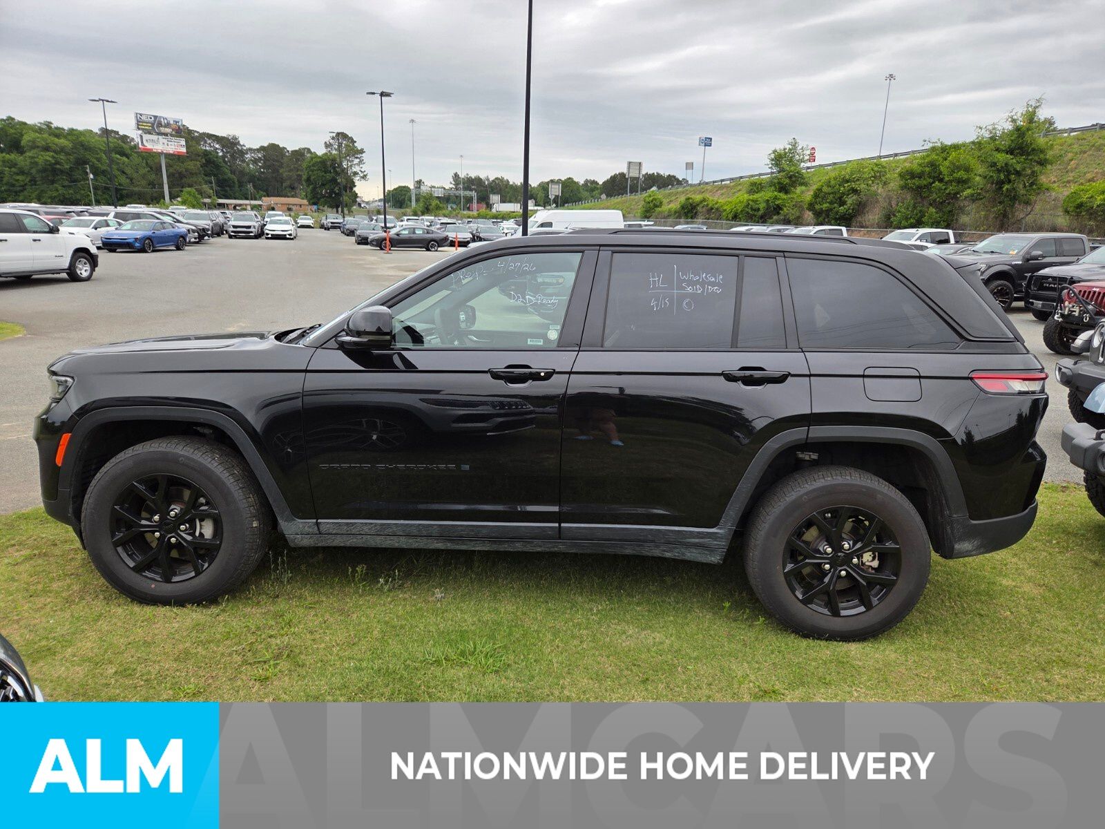 Used 2025 Black Jeep Altitude image 5
