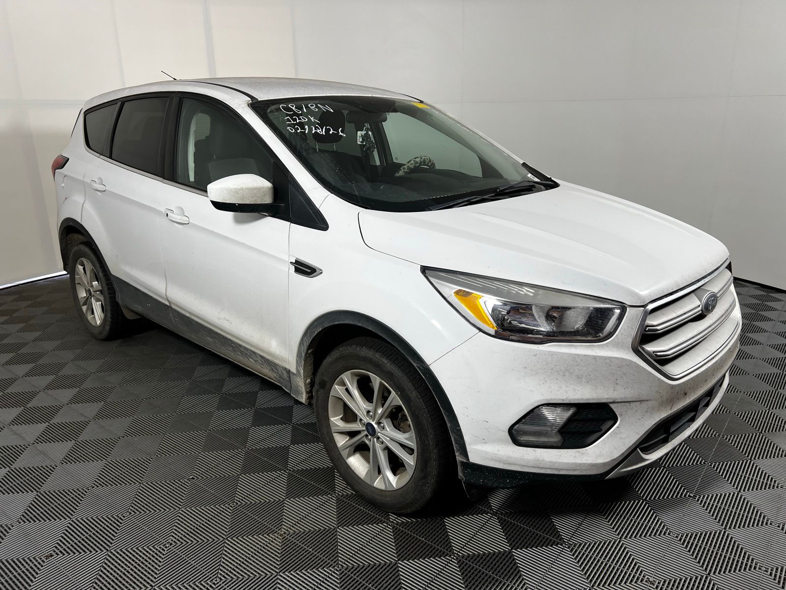 Thumbnail: 2019 Ford Escape - 3