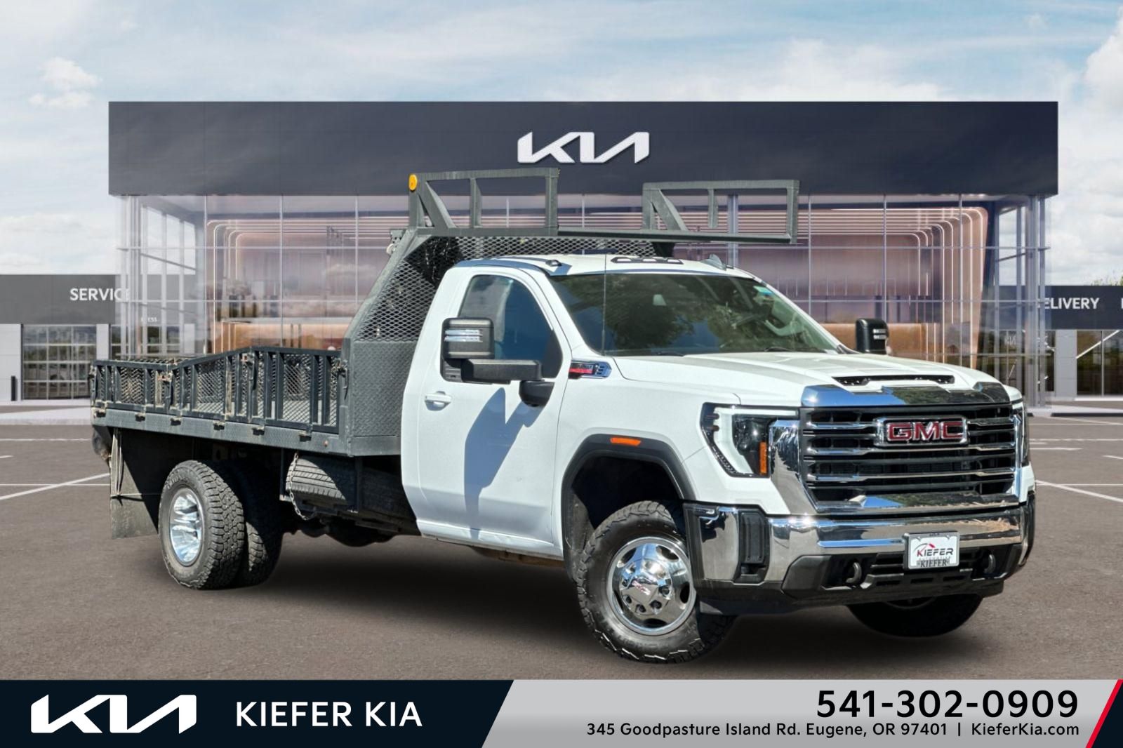 Summit White 2024 GMC Sierra 3500HD SLE Regular Cab LB 4WD Pickup Truck Four-Wheel Drive Automatic