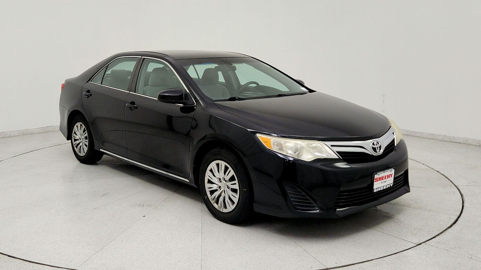 Attitude Black Metallic 2013 Toyota Camry LE Sedan Front-Wheel Drive 6-Speed Automatic