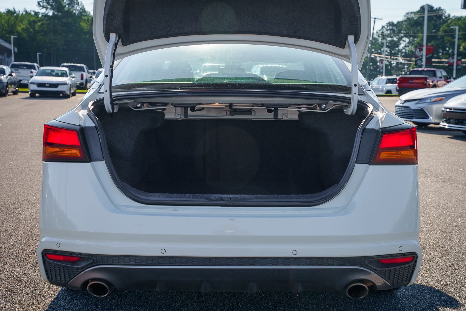 Used 2020 Nissan Altima Sedan