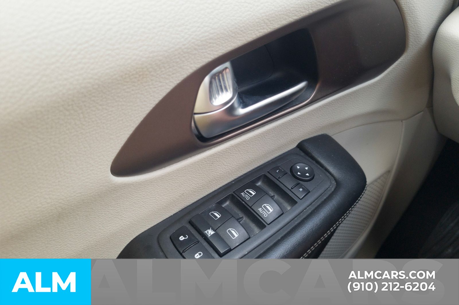 Used 2022 Crystal Metallic Chrysler LX image 16