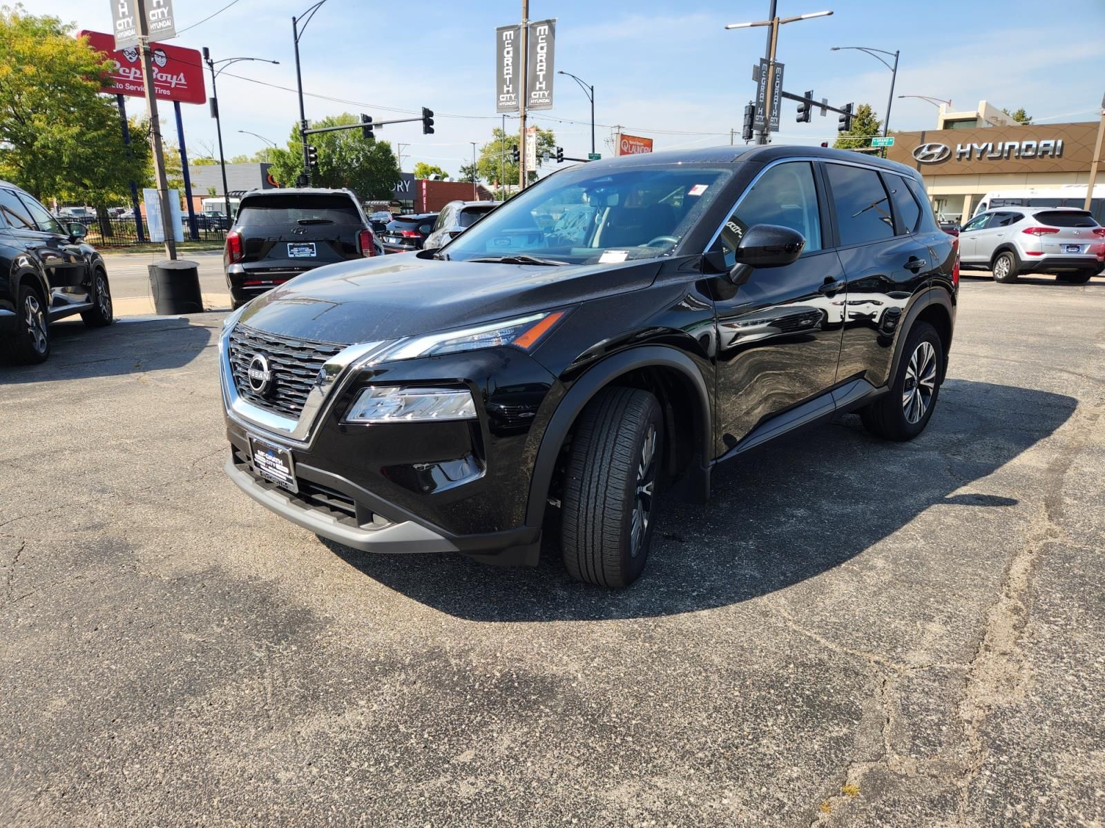 2023 Nissan Rogue SV 3