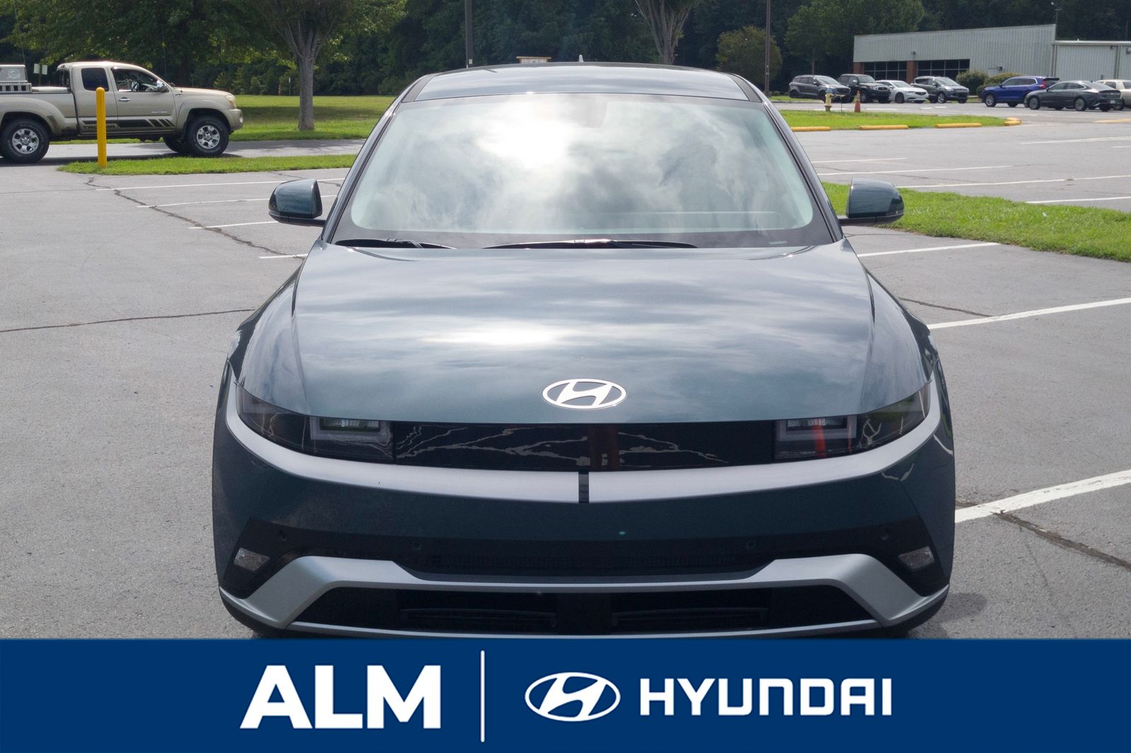 2025 Hyundai Ioniq 5 SE photo 2