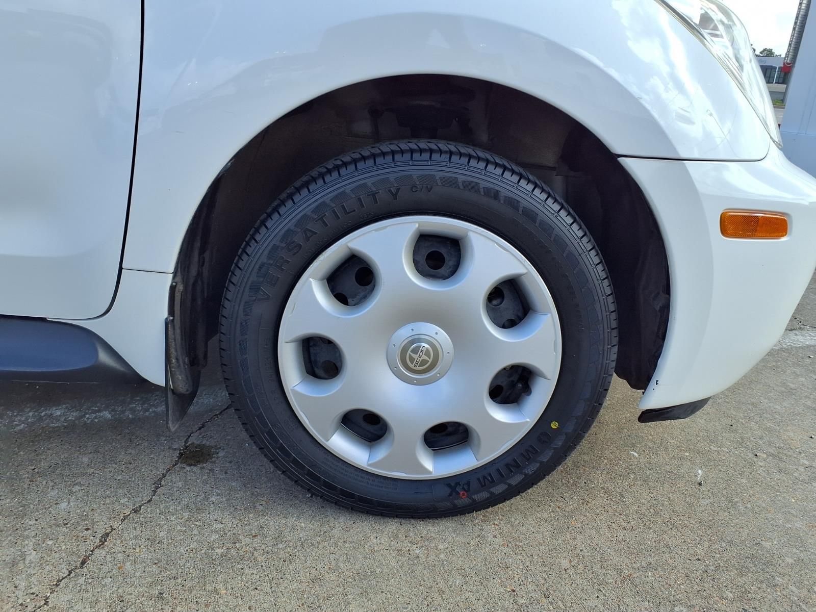 2005 Scion xA Base - 9