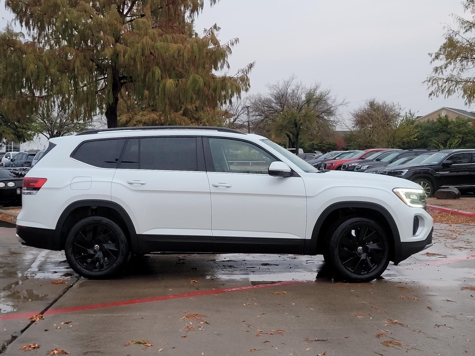 new 2026 Volkswagen Atlas car, priced at $41,997