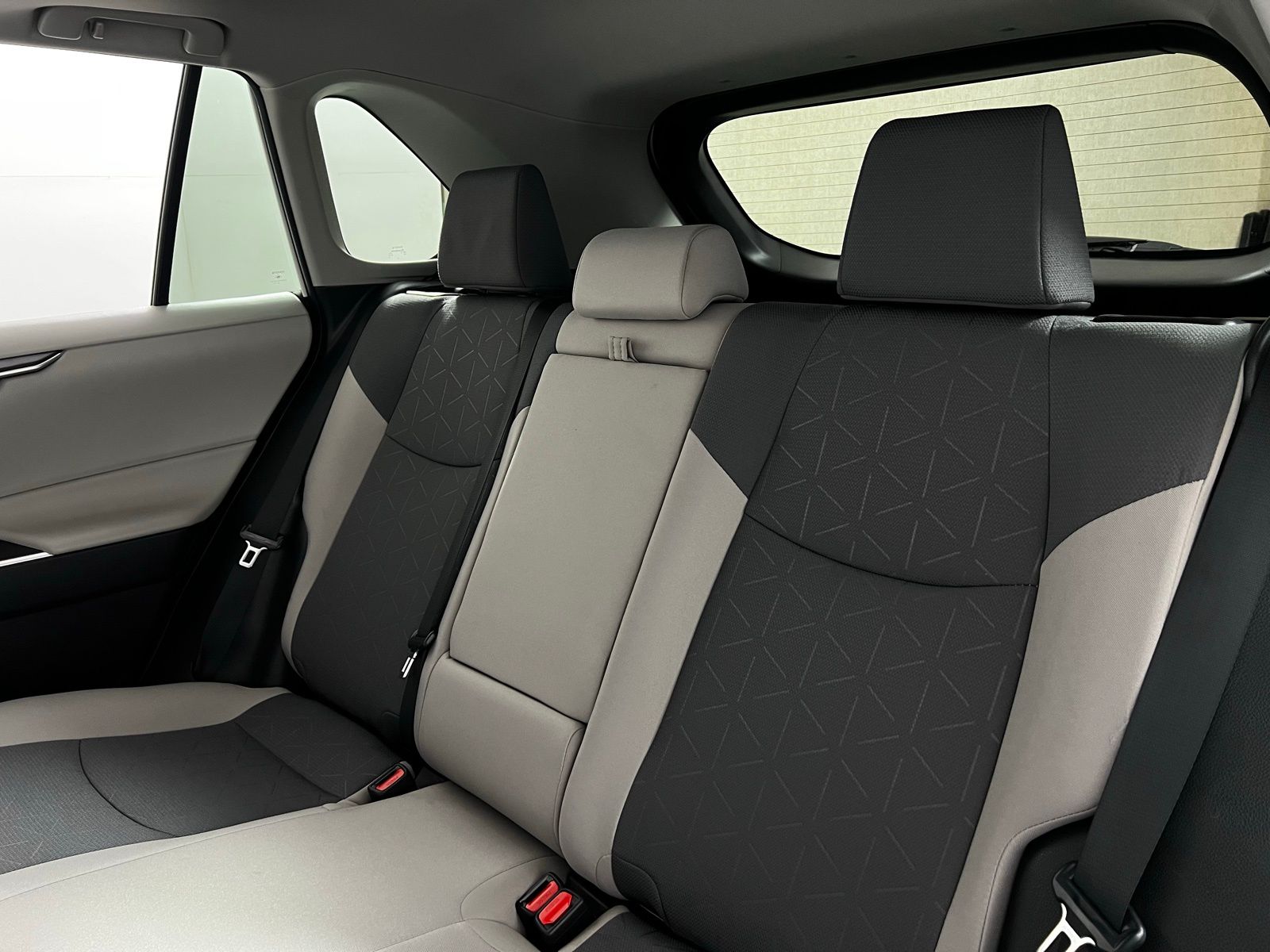 Thumbnail: 2025 Toyota RAV4 - 24