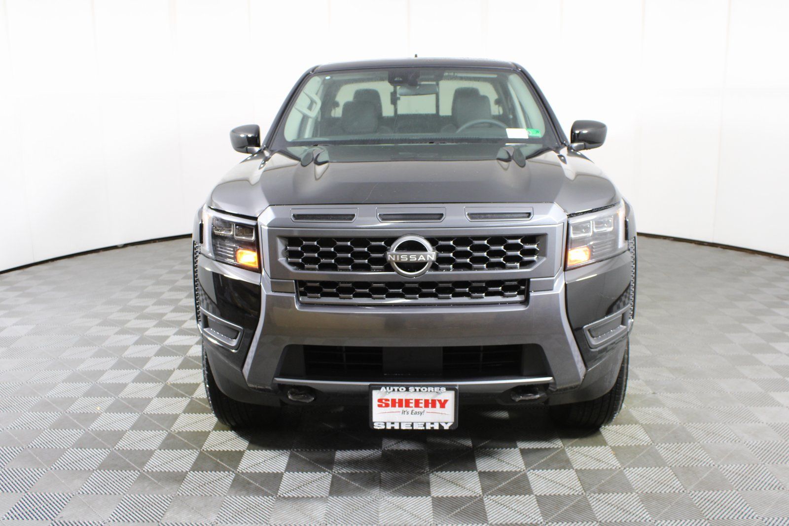 View vehicle photo 2