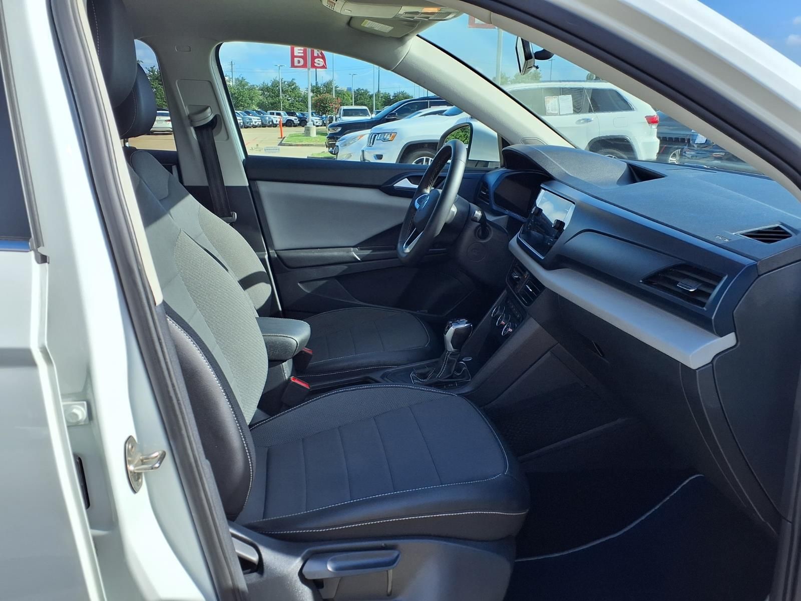 2022 Volkswagen Taos 1.5T SE  at DeMontrond Auto Country