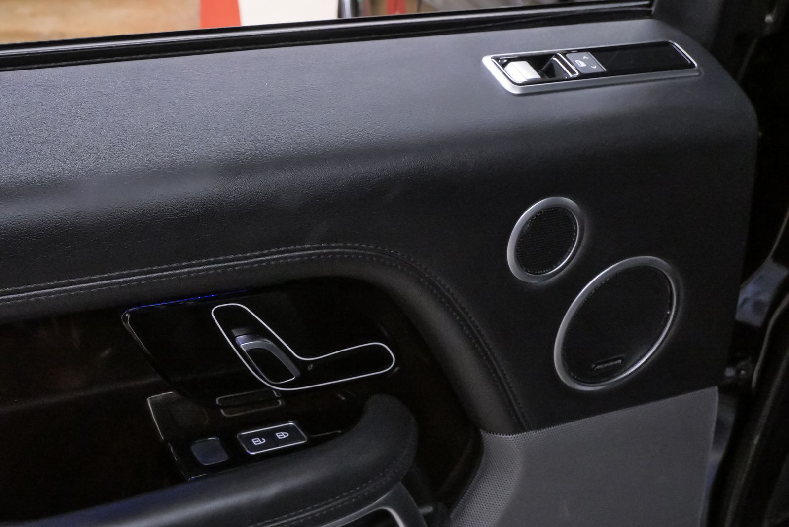 2022 Land Rover Range Rover Westminster Black at Central Houston Nissan