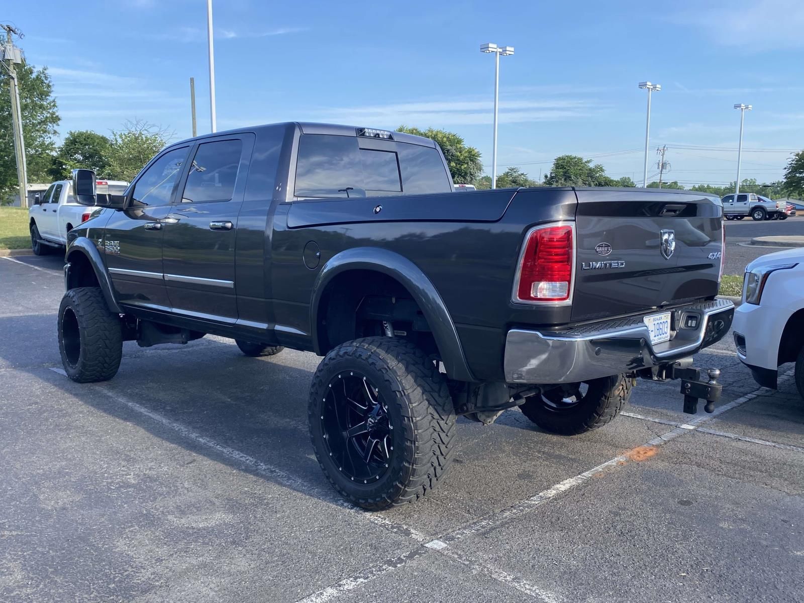 View vehicle photo 6