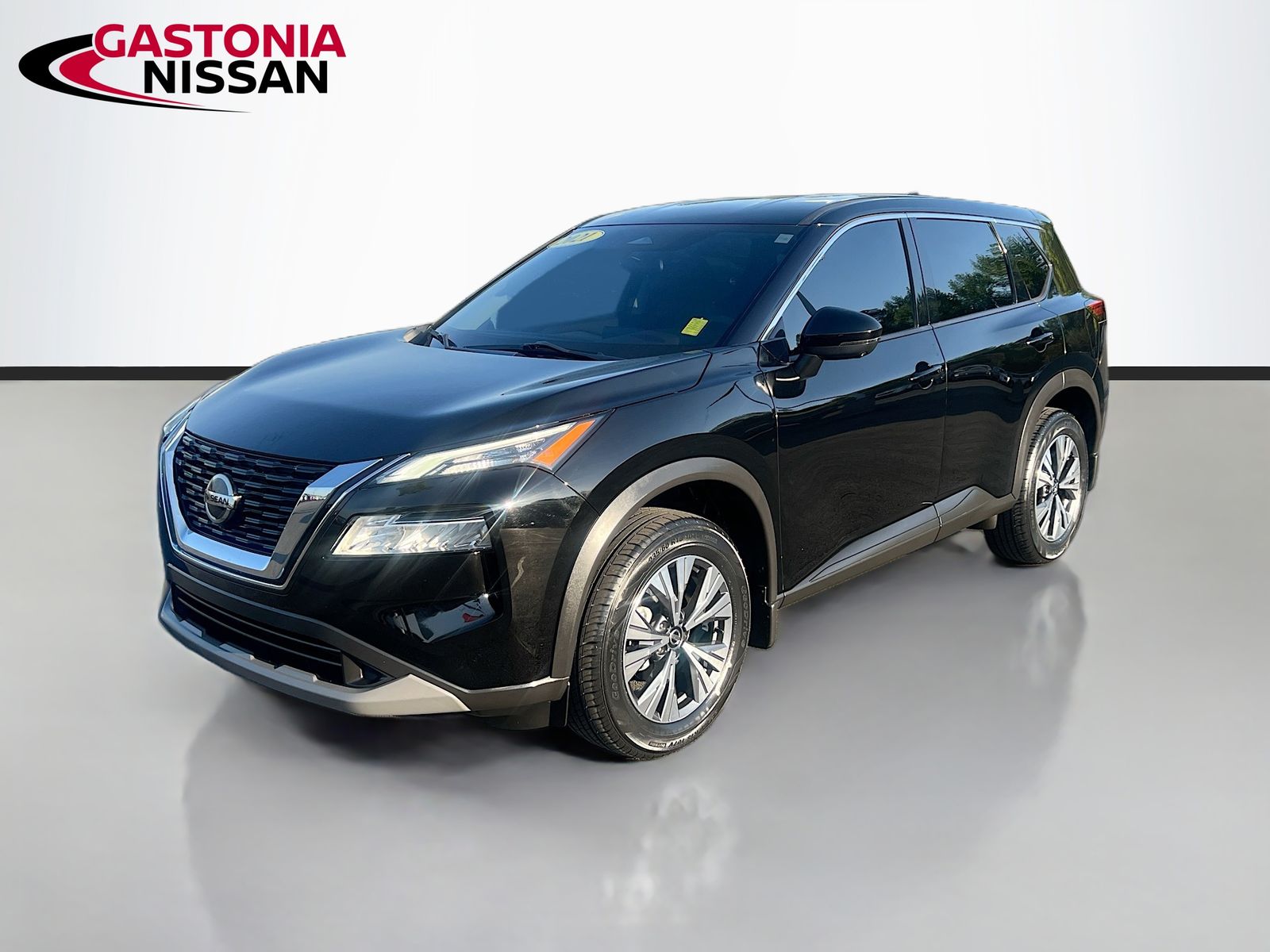 View vehicle photo 3