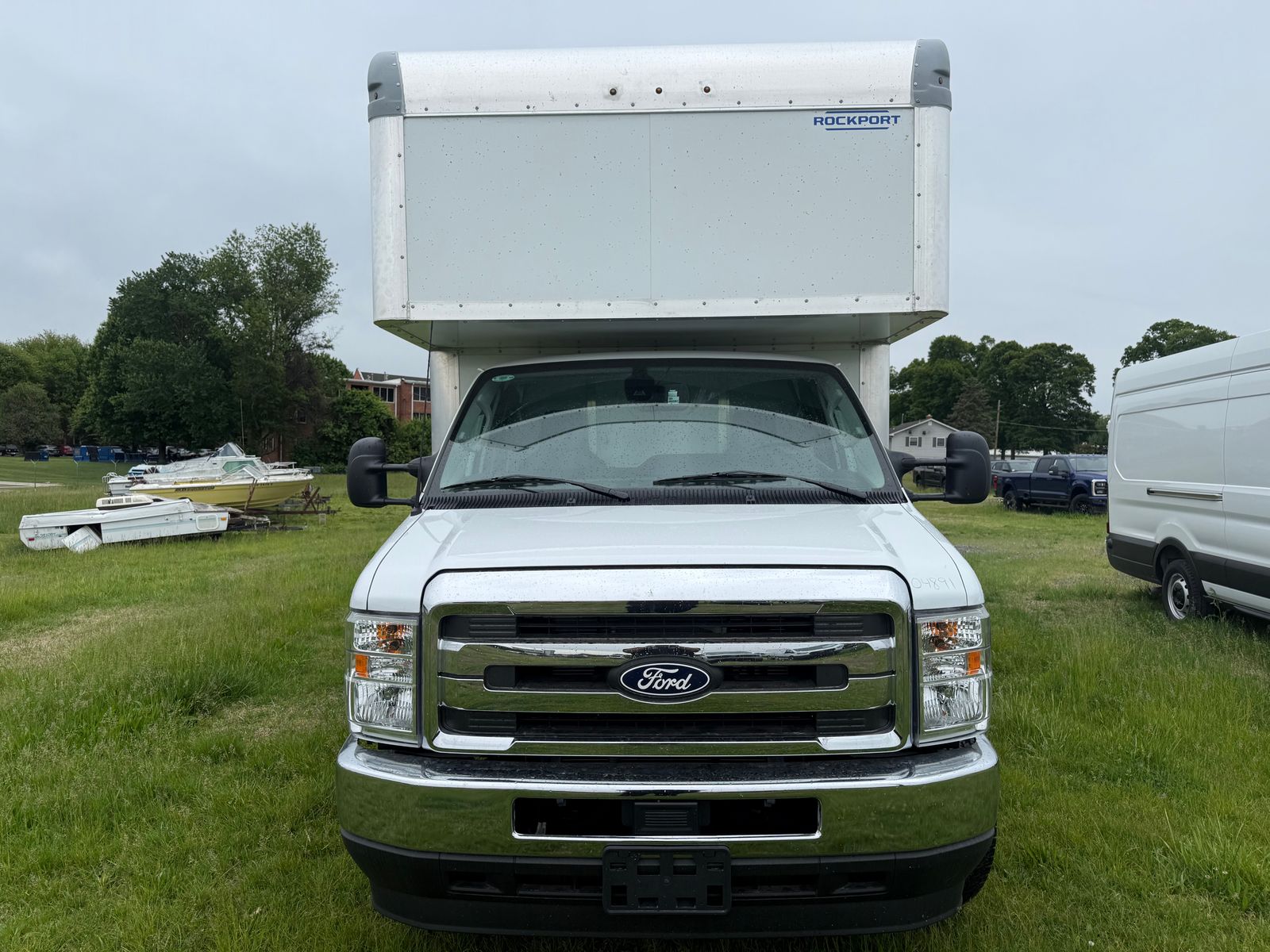 New 2027 Oxford White Ford DRW image 3