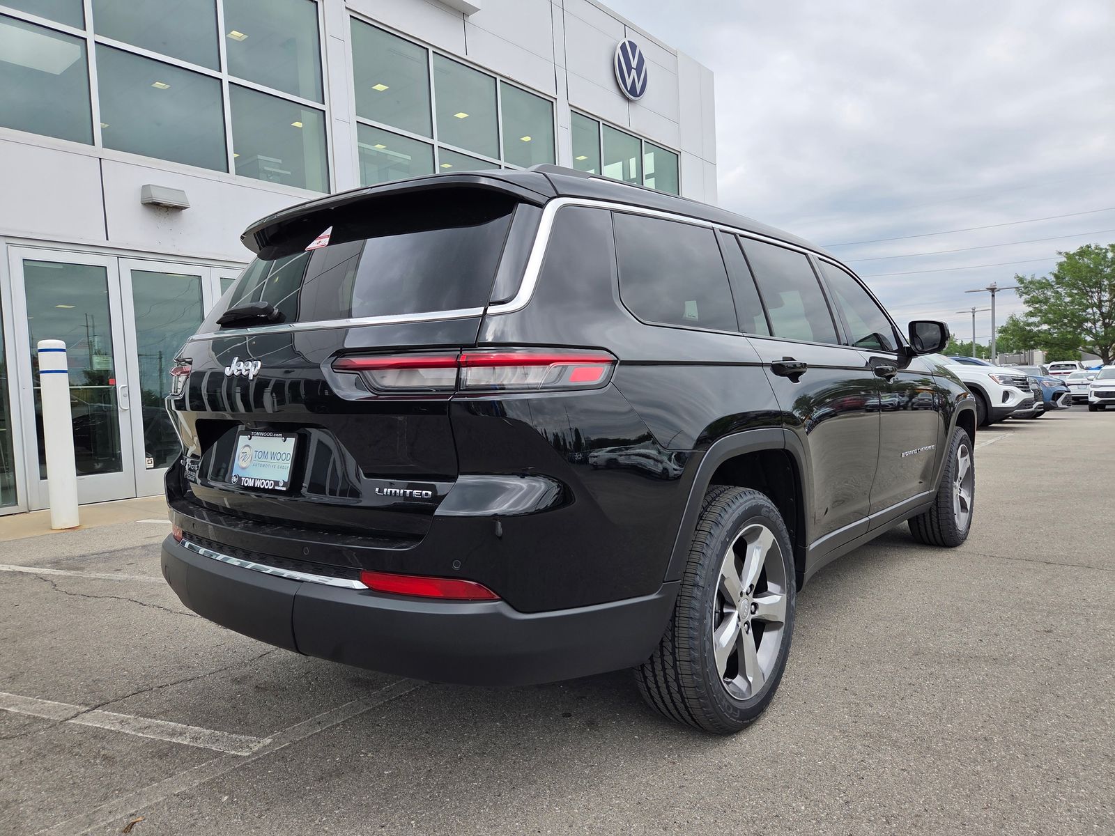 used 2023 Jeep Grand Cherokee L car, priced at $32,250
