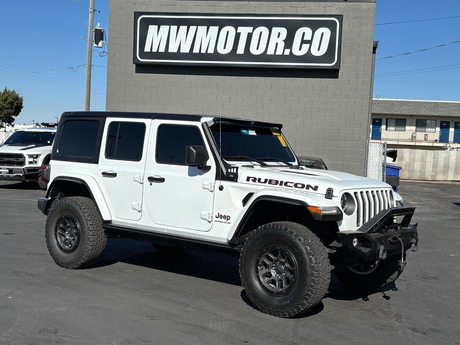2023 Jeep Wrangler Rubicon's photo