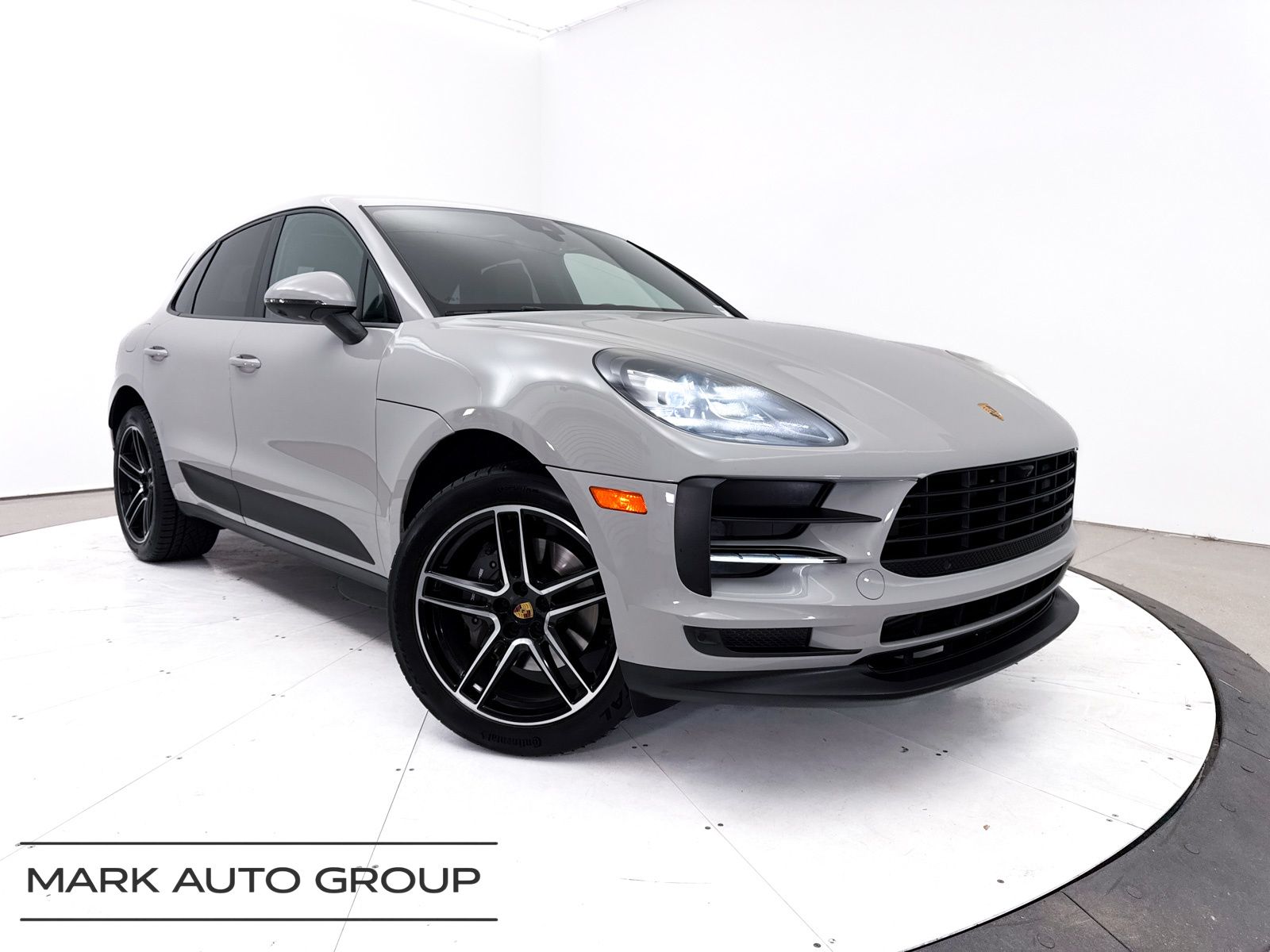 2021 Porsche Macan Base