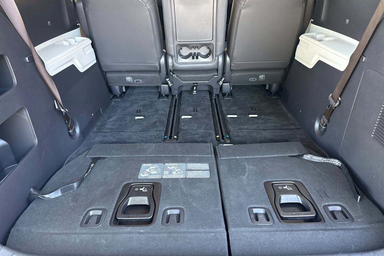 Used 2024 Kia Carnival Van