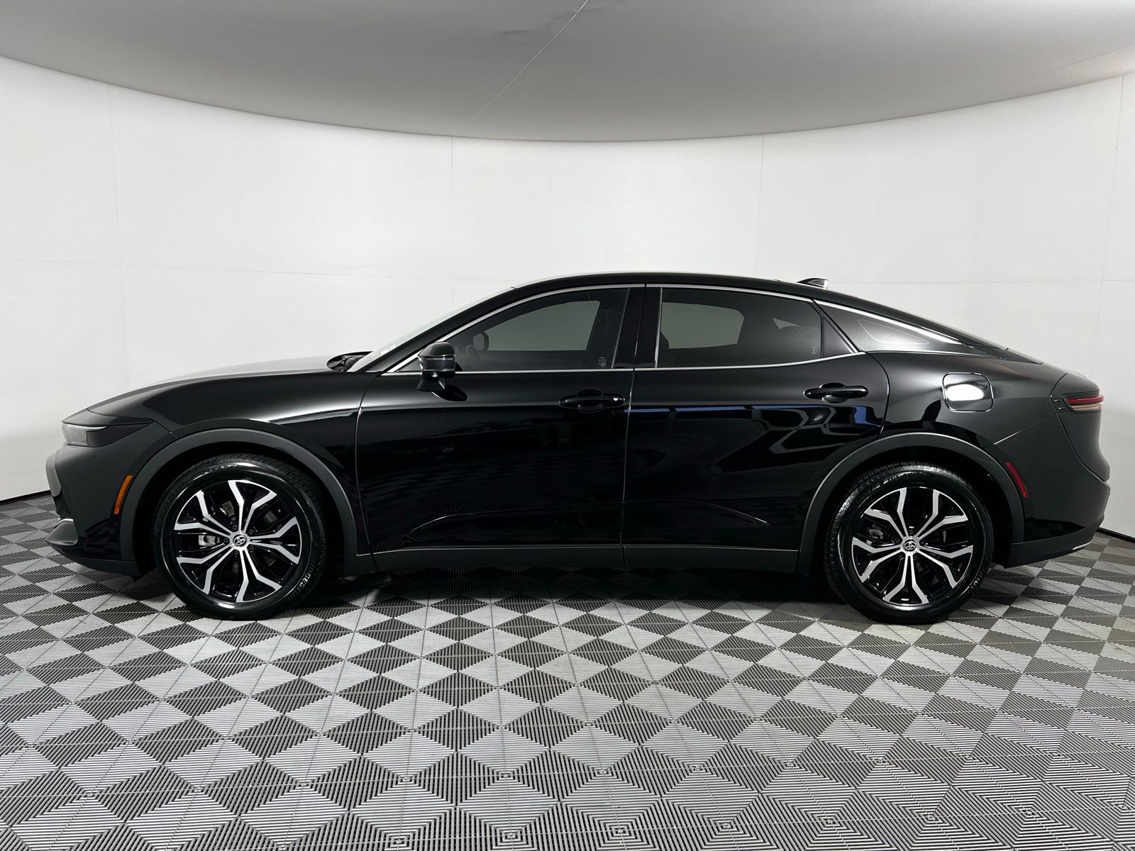 Thumbnail: 2024 Toyota Crown - 8