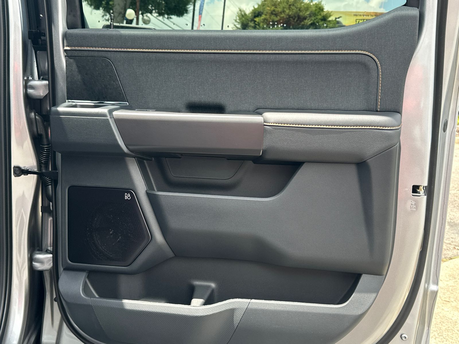 New 2026 Iconic Silver Metallic Ford Tremor® image 18