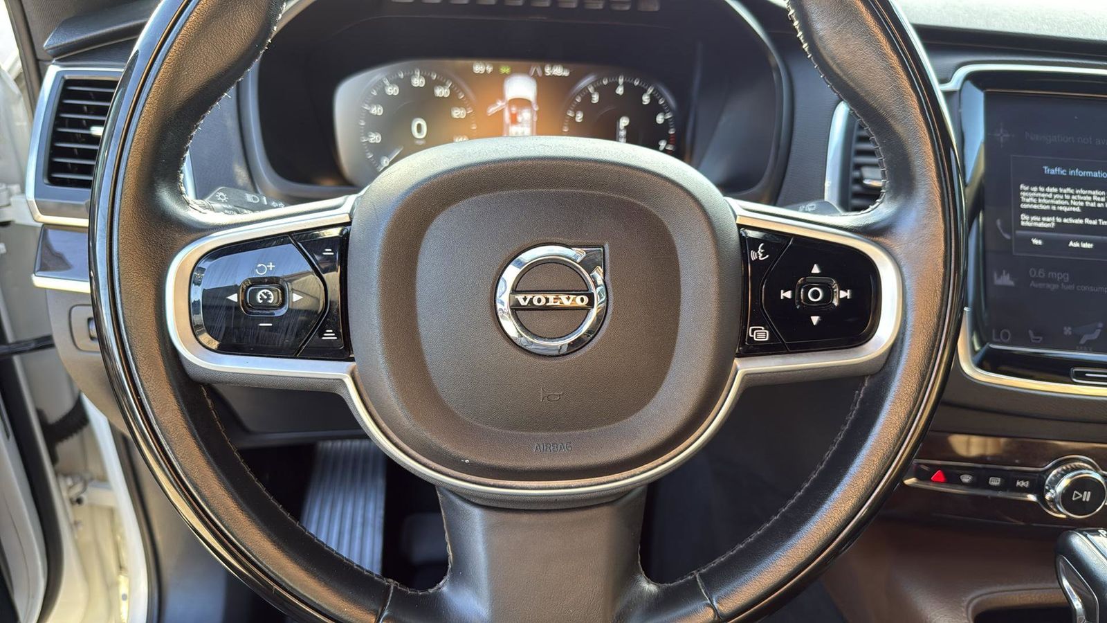 Used Car 2019 Volvo Xc90  T6 Momentum For Sale Under $20,000 In Austin, Texas