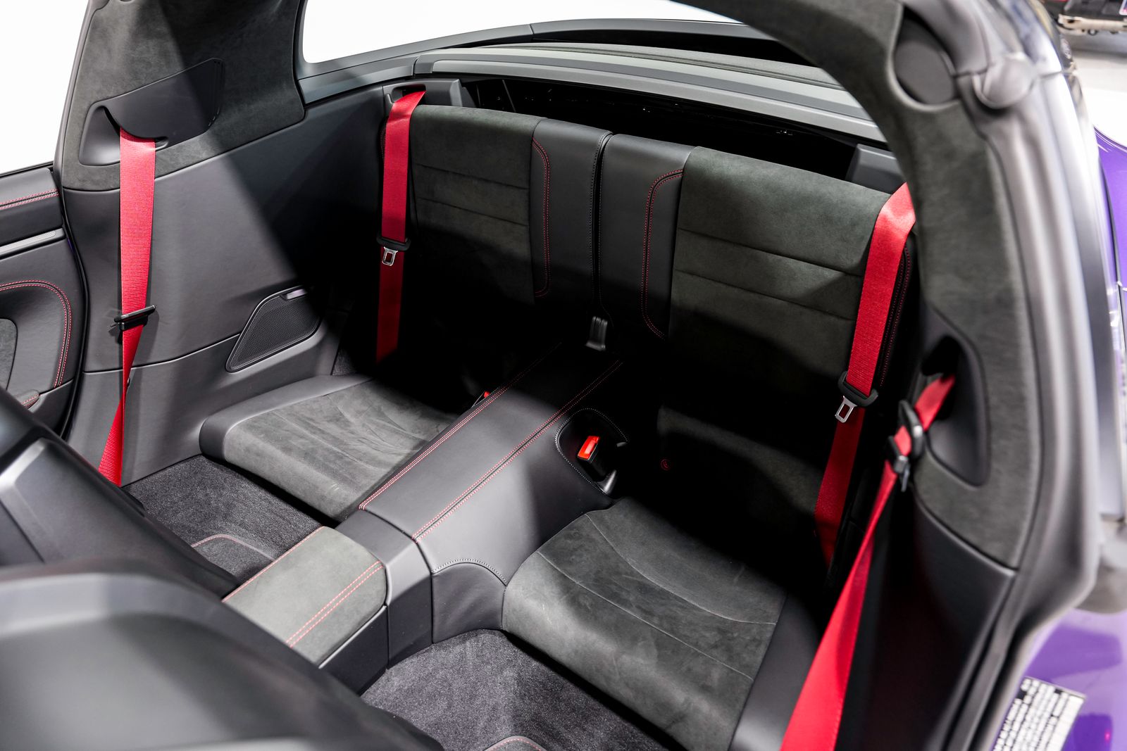 2024 Porsche 911 Targa 4 GTS — photo 25