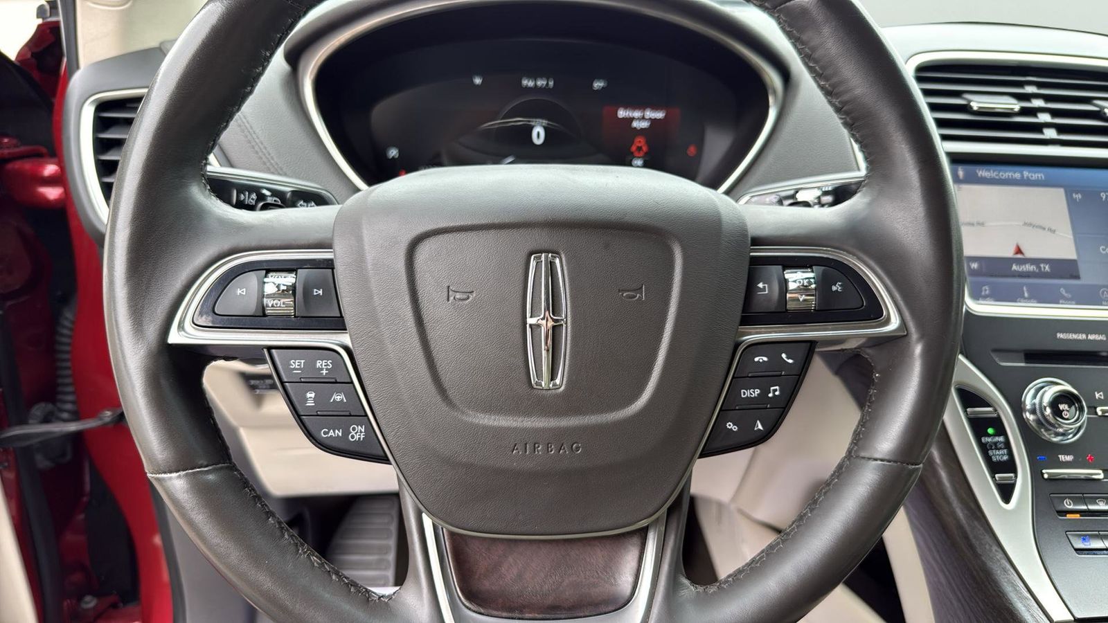 Used Car 2020 Lincoln Nautilus  Reserve For Sale Under $30,000 In Austin, Texas