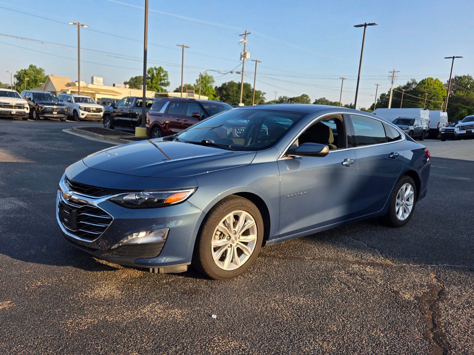 Used 2024 Blue Chevrolet LT image 3