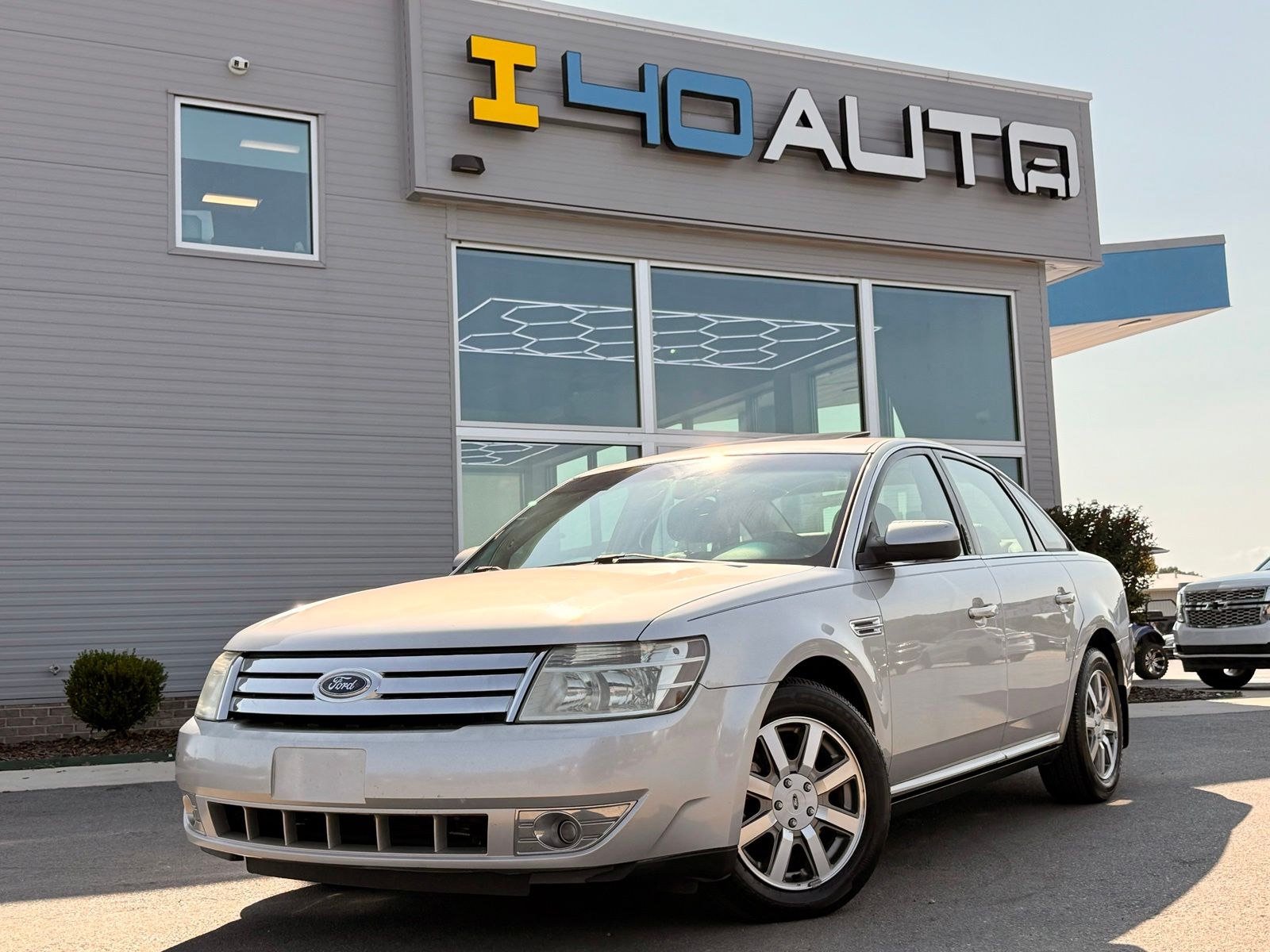 Silver 2008 Ford Taurus Sedan Front-Wheel Drive 6-Speed Automatic