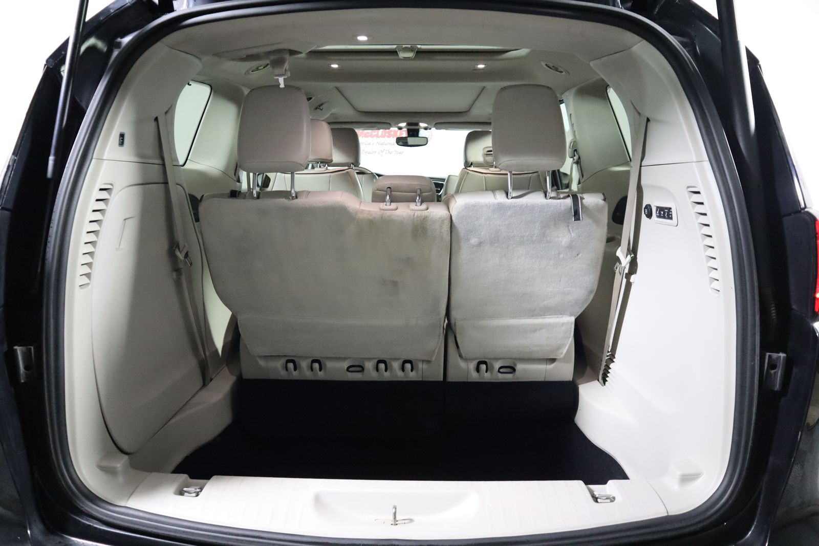 2020 Chrysler Pacifica Limited photo