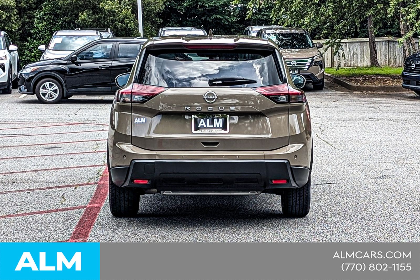Used 2025 Beige/tan Nissan SV image 13