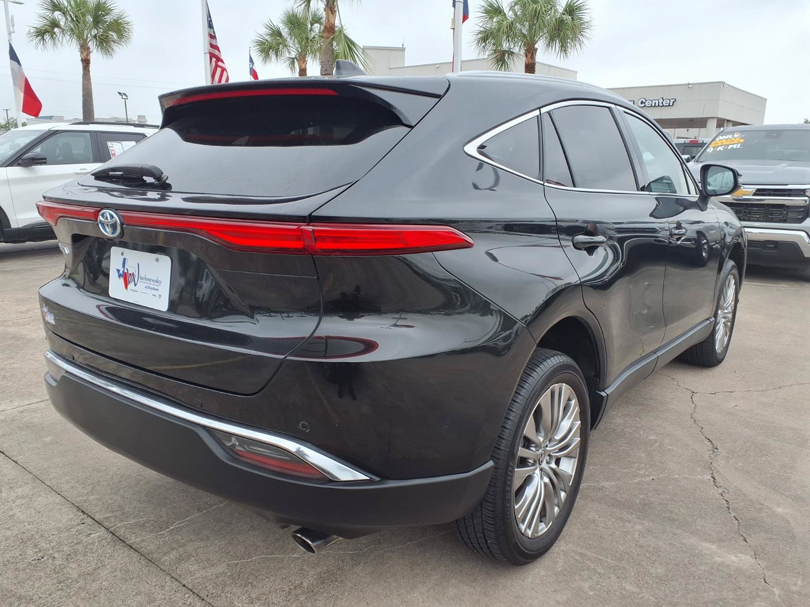 2024 Toyota Venza XLE - 4