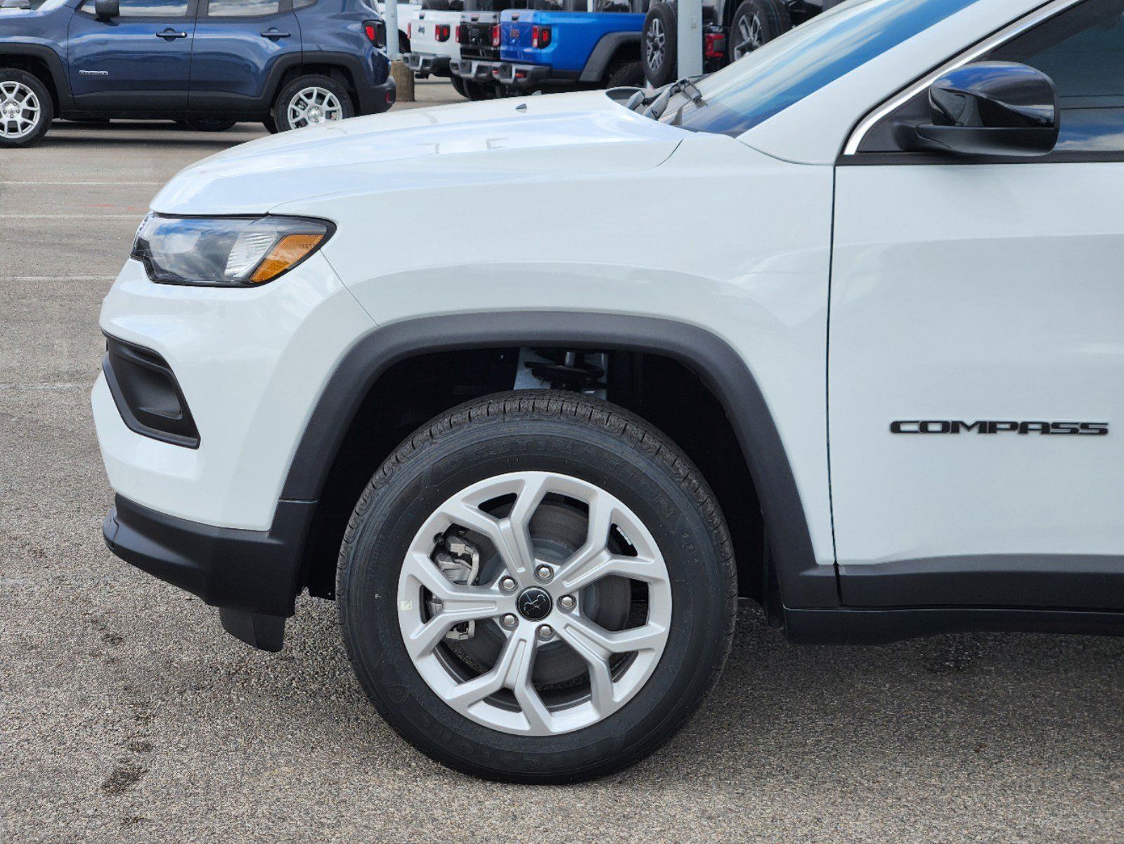 2025 Jeep Compass Latitude 8