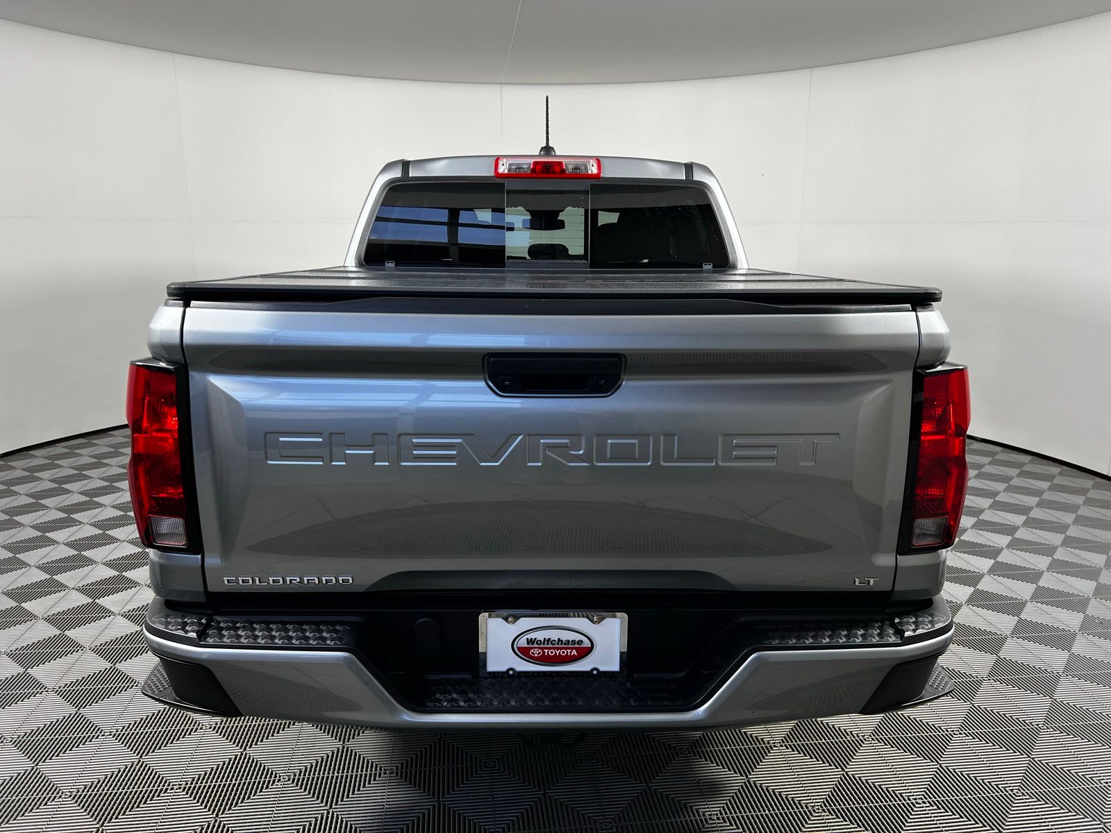 Thumbnail: 2023 Chevrolet Colorado - 6