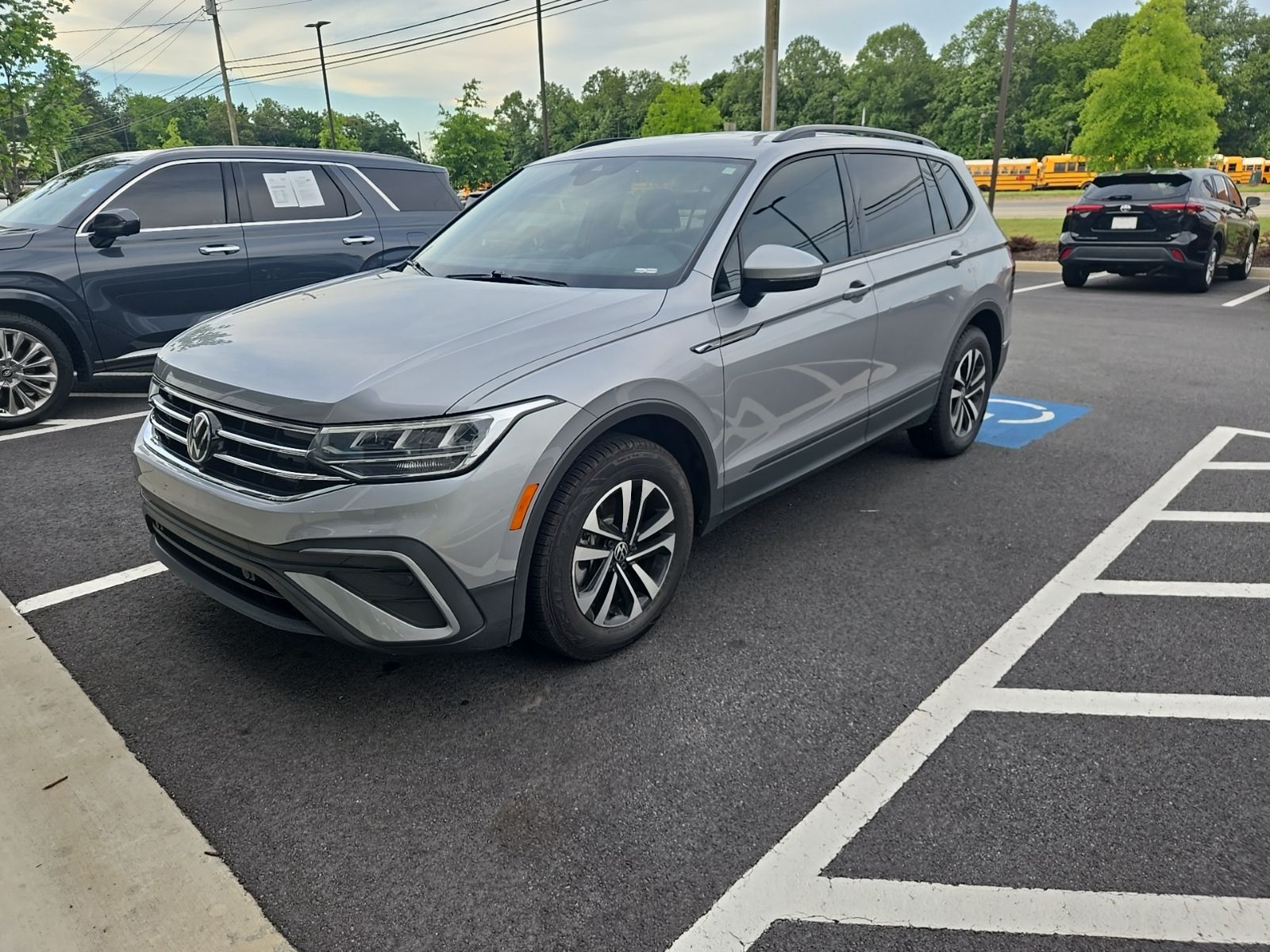 2024 Volkswagen Tiguan 2.0T S