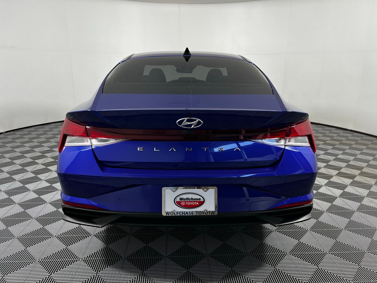 Thumbnail: 2023 Hyundai Elantra - 6