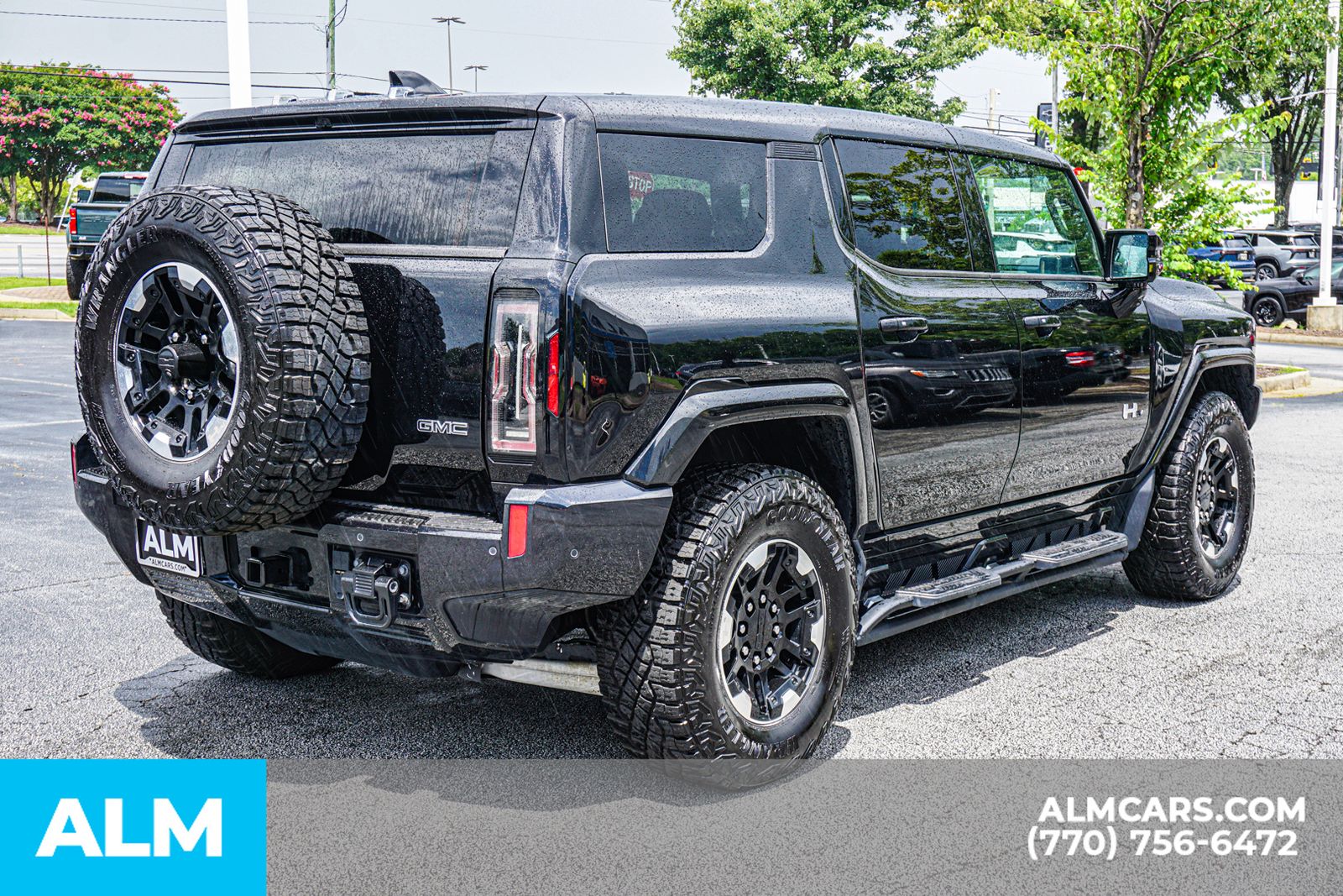 Used 2024 Black GMC 2X image 6