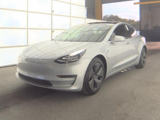 2018 Tesla Model 3 Long Range's photo