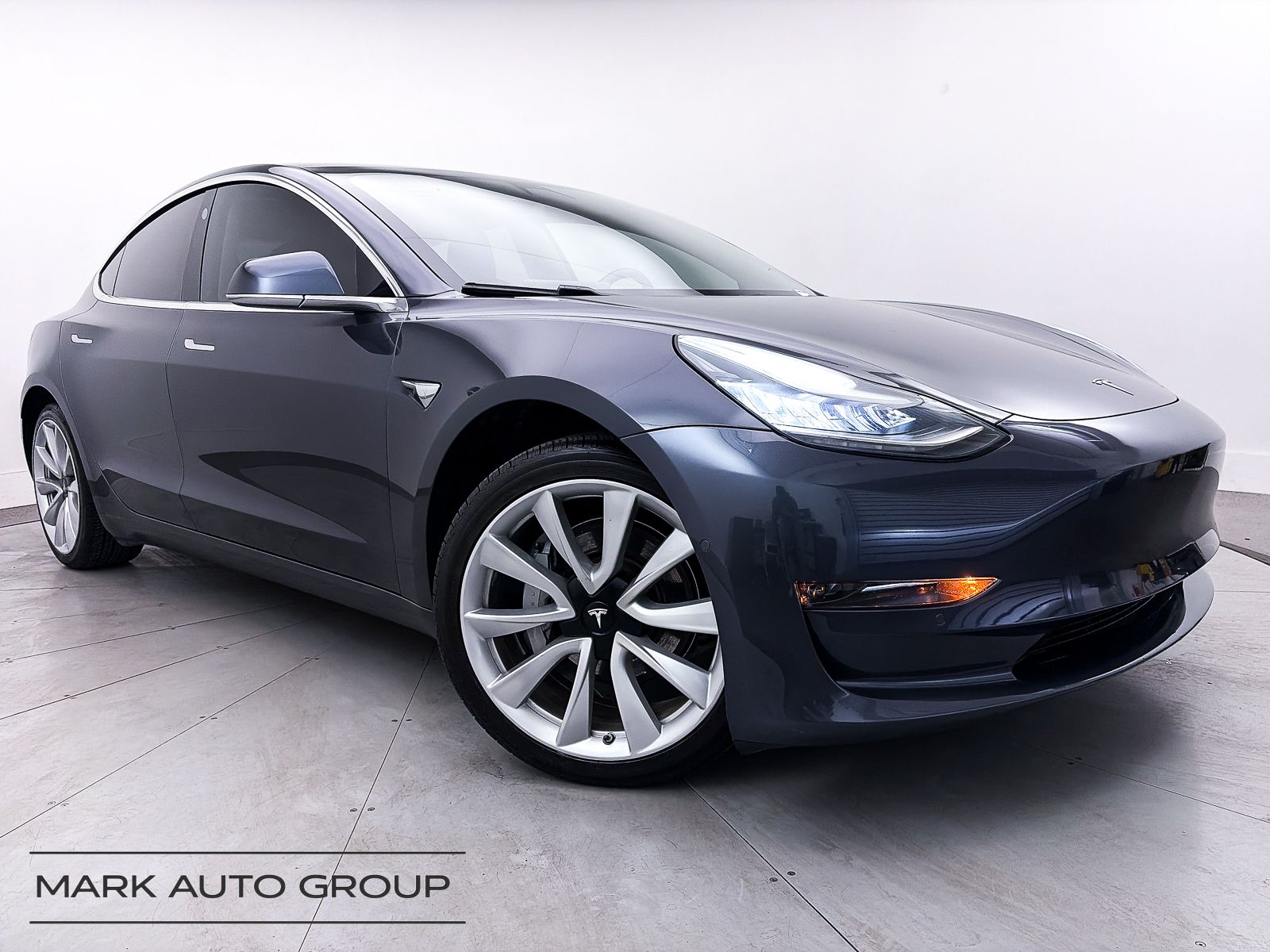 2019 Tesla Model 3 Standard Range Plus