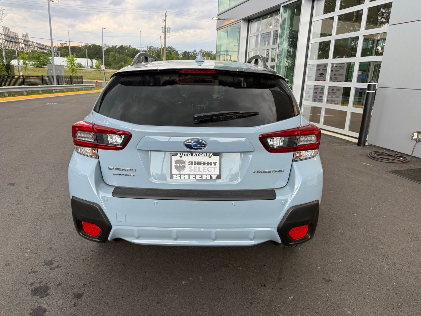View vehicle photo 7