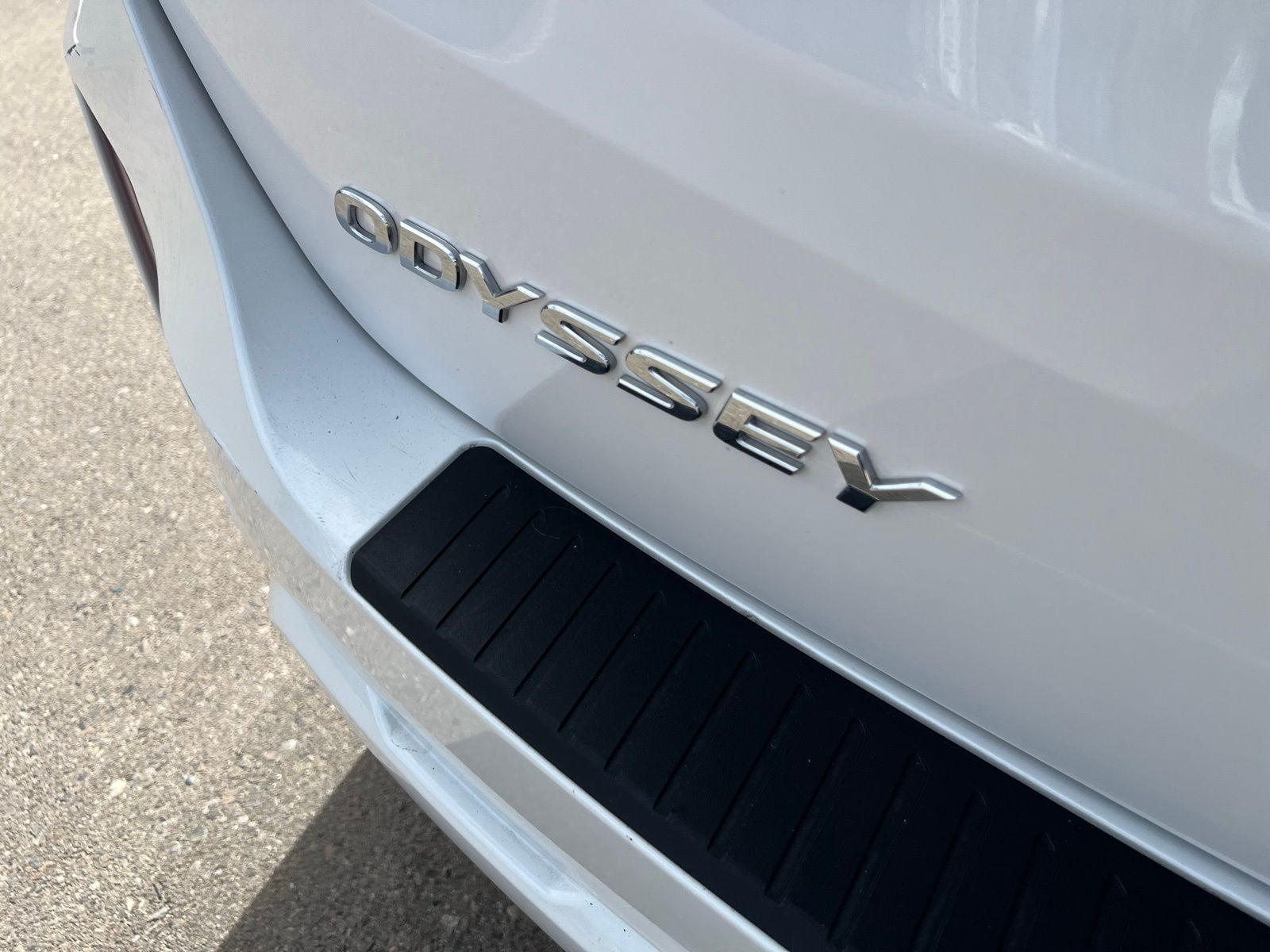 View vehicle photo 5
