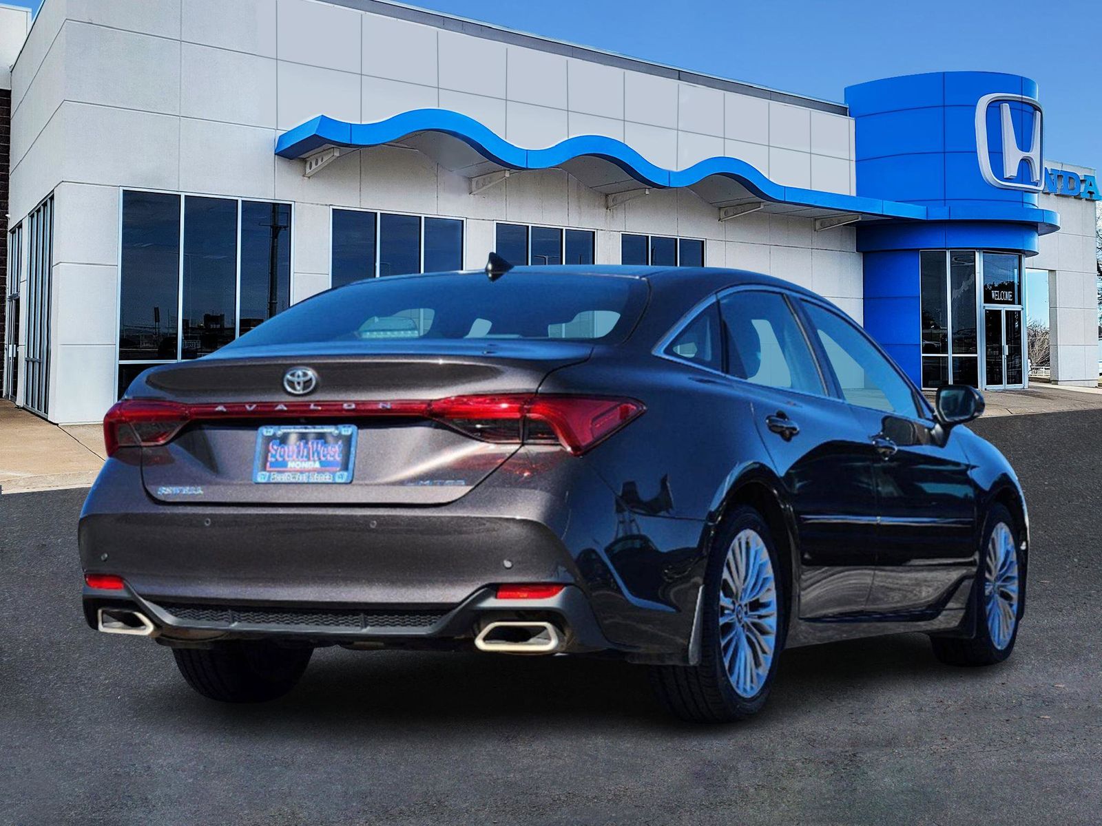 2019 Toyota Avalon Limited 7