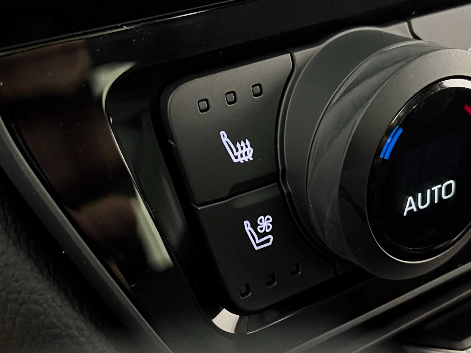 Thumbnail: 2026 Toyota Grand Highlander - 21