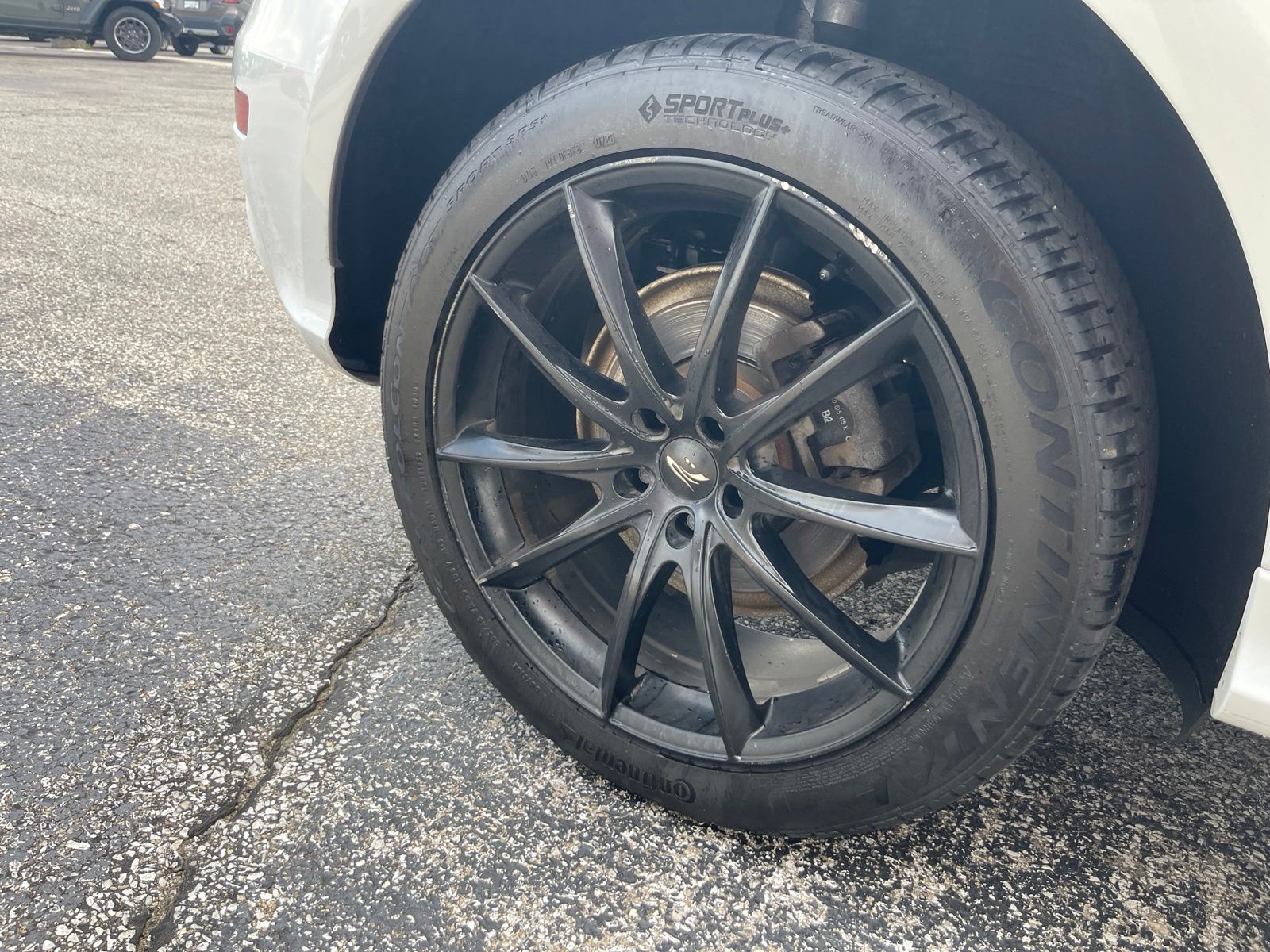 View vehicle photo 6