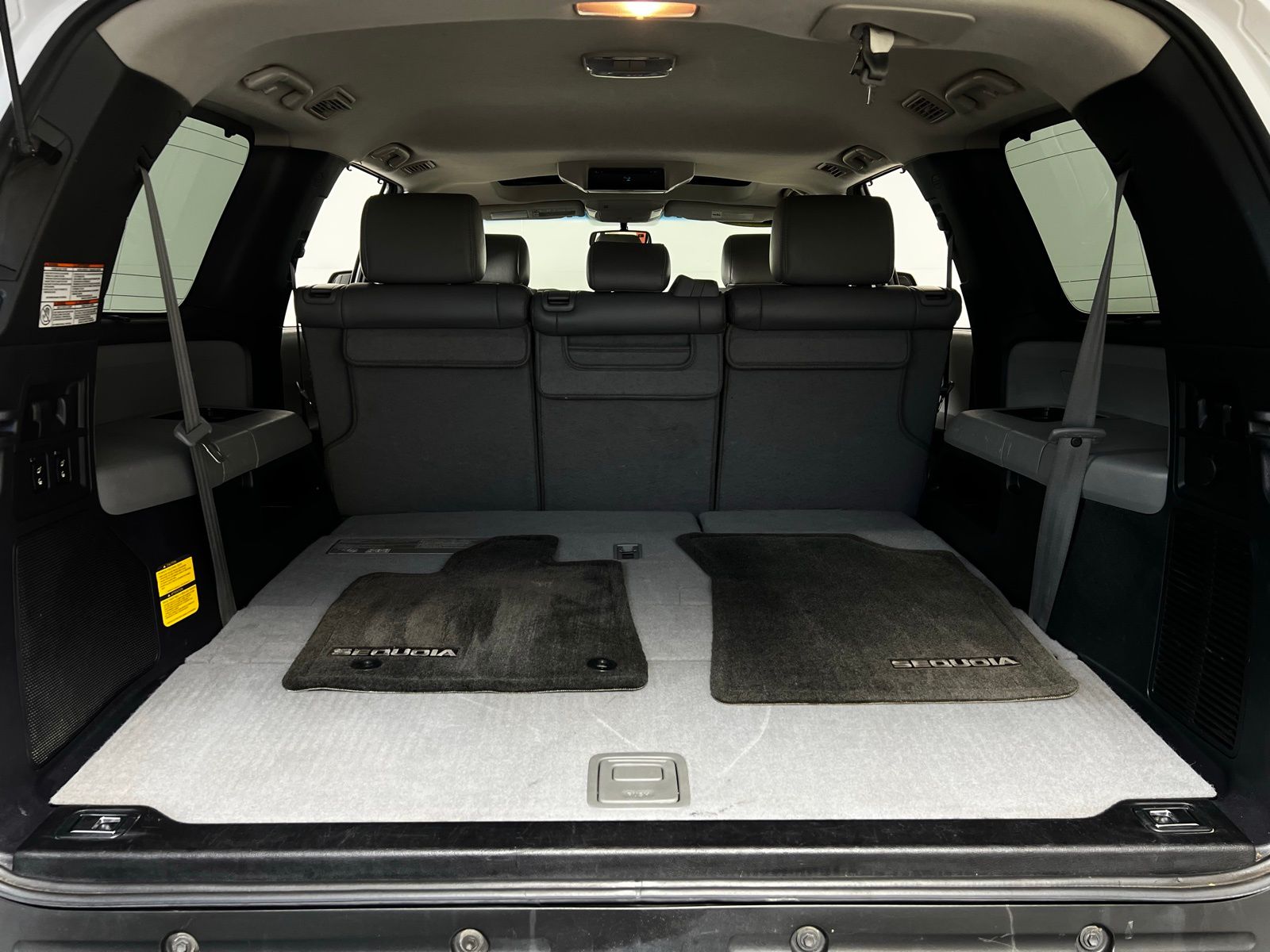 Thumbnail: 2015 Toyota Sequoia - 30