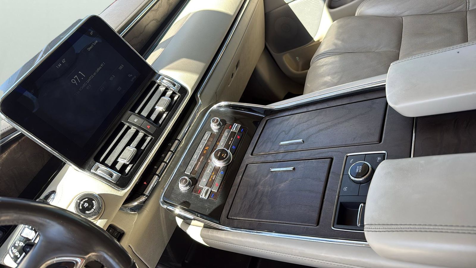 Used Car 2019 Lincoln Navigator L  L Reserve For Sale Under $35,000 In Austin, Texas