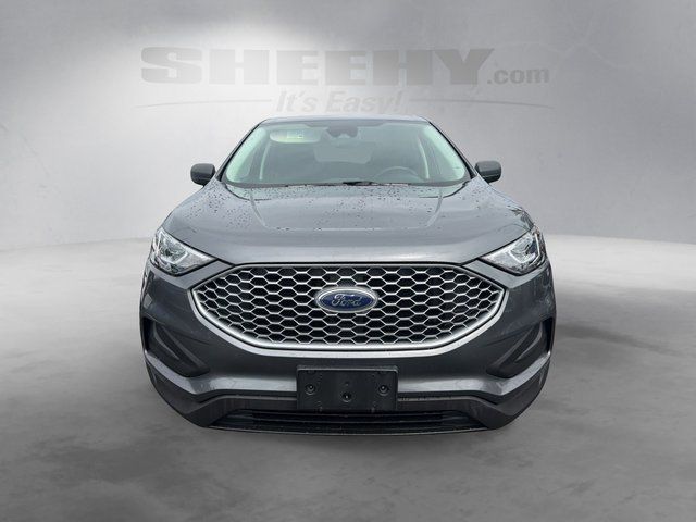Certified Used 2024 Gray Metallic Ford SE image 16
